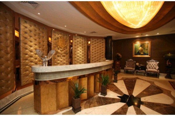 山城夜色迷人眼，重庆夜生活人气爆棚！