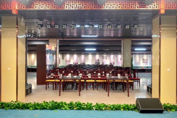 告别腰酸背痛,重庆合创按摩仪贴片帮你轻松搞定! 告别腰酸背痛,重庆合创按摩仪贴片帮你轻松搞定!